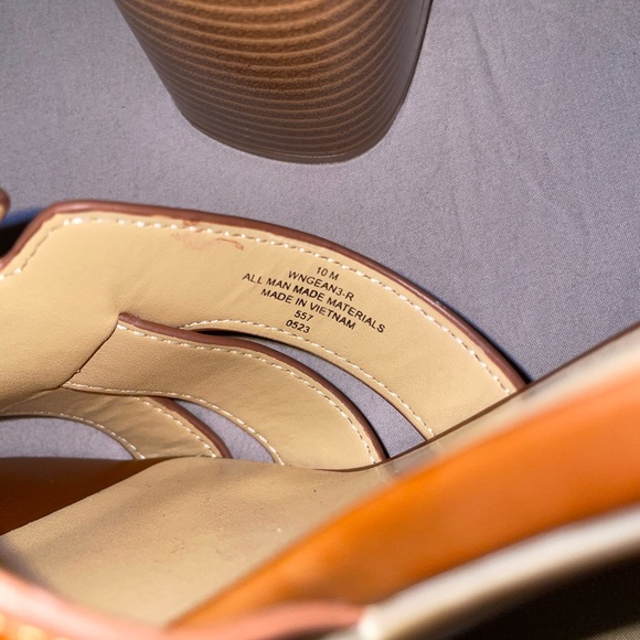 NWOT Nine West Brown Square Toe Pleather Block Heel Sandal Heels Size 10 ⭐️ - Picture 6 of 6